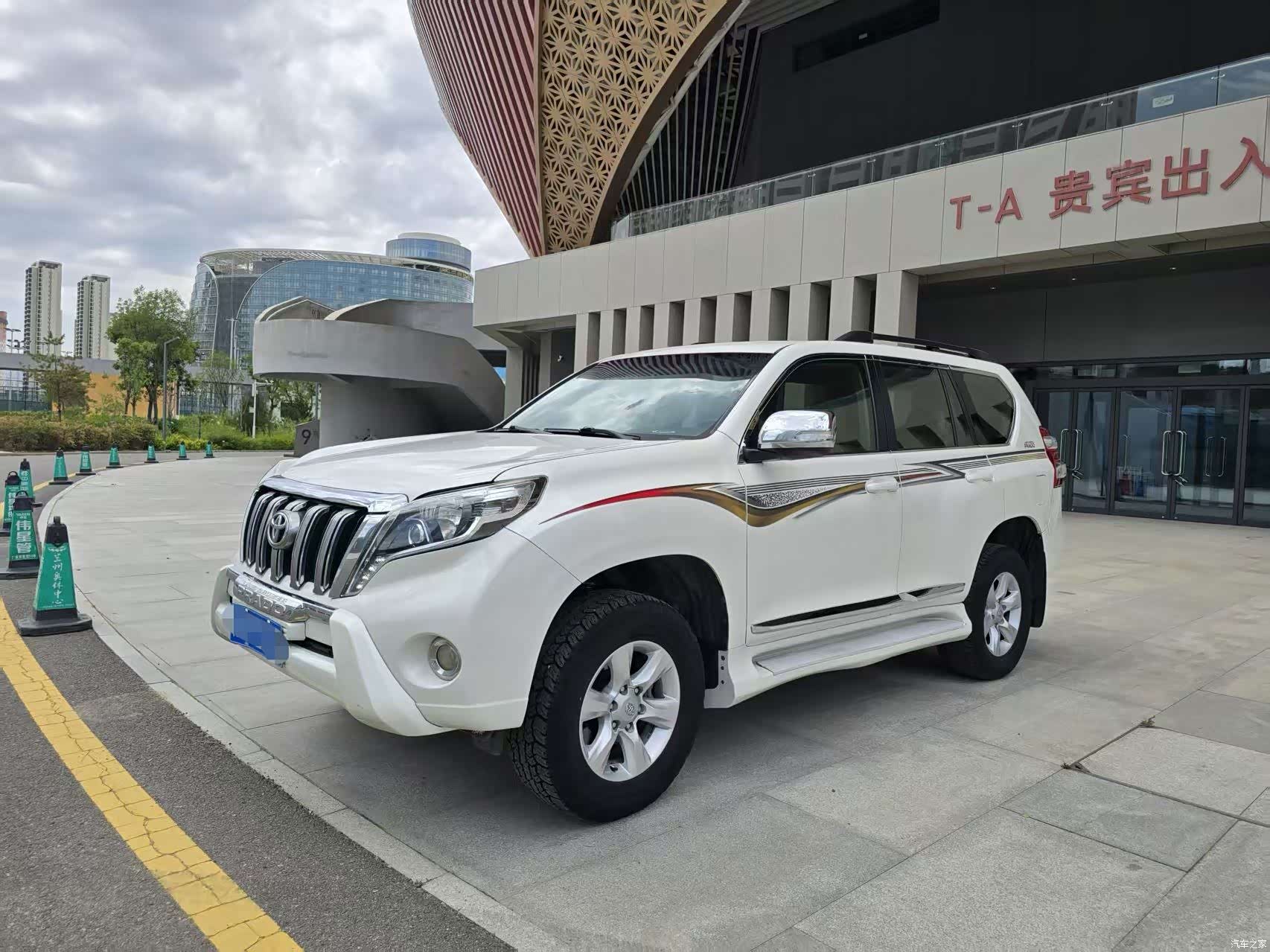 Toyota Prado, 2012 1