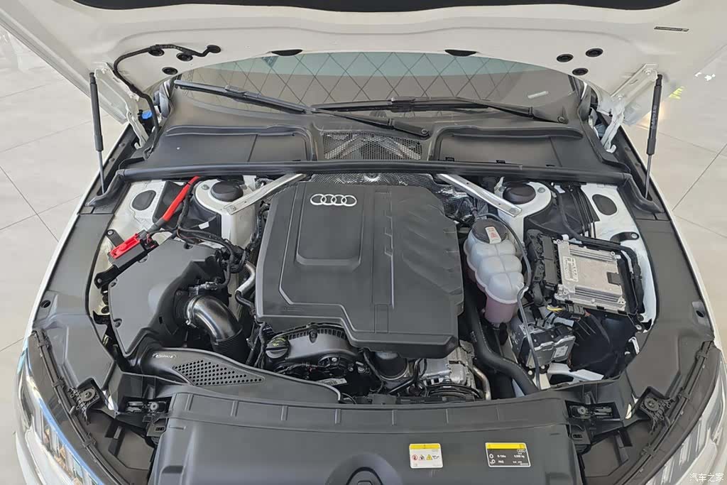 Audi A4L, 2023 10
