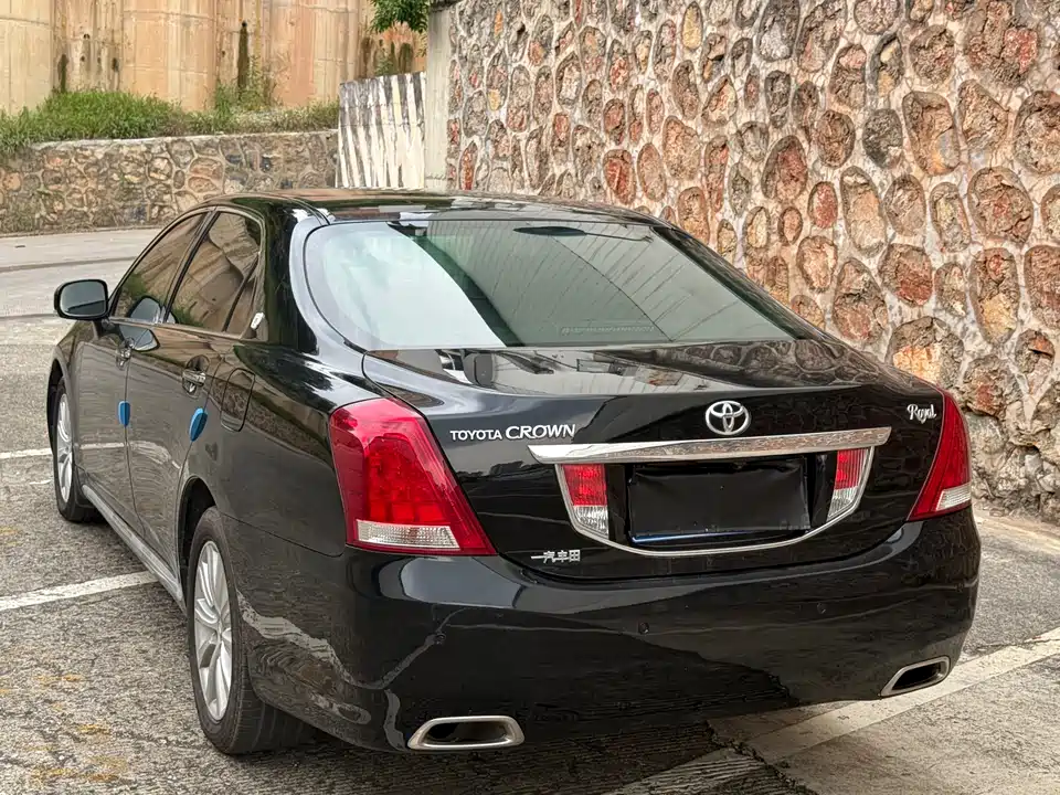 Toyota crown Toyota crown