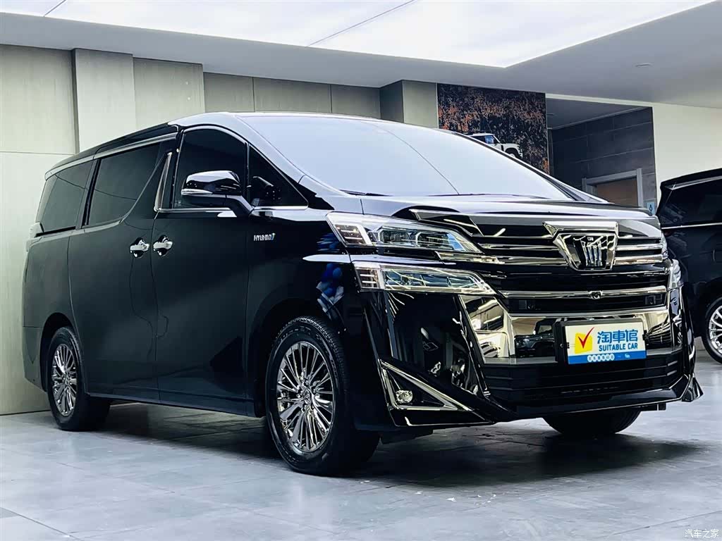 Toyota Vellfire, 2021 3