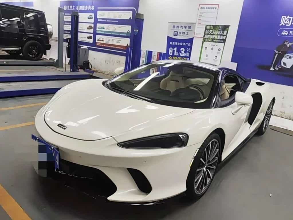 McLaren GT