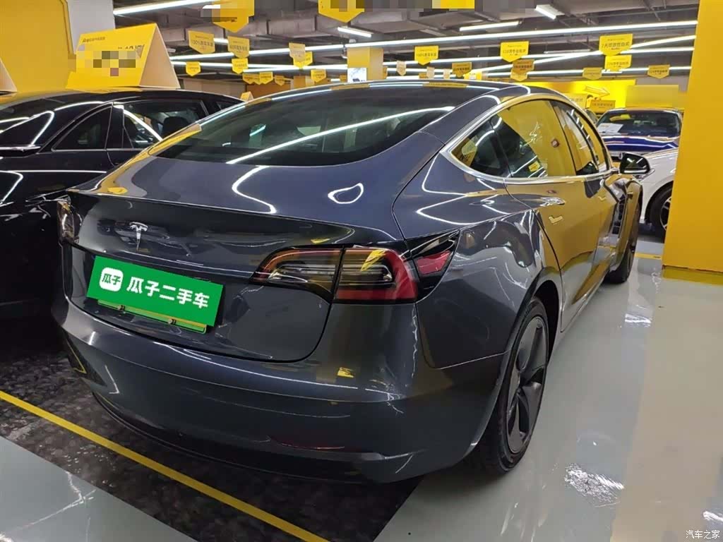 Tesla Model 3, 2019 все фото
