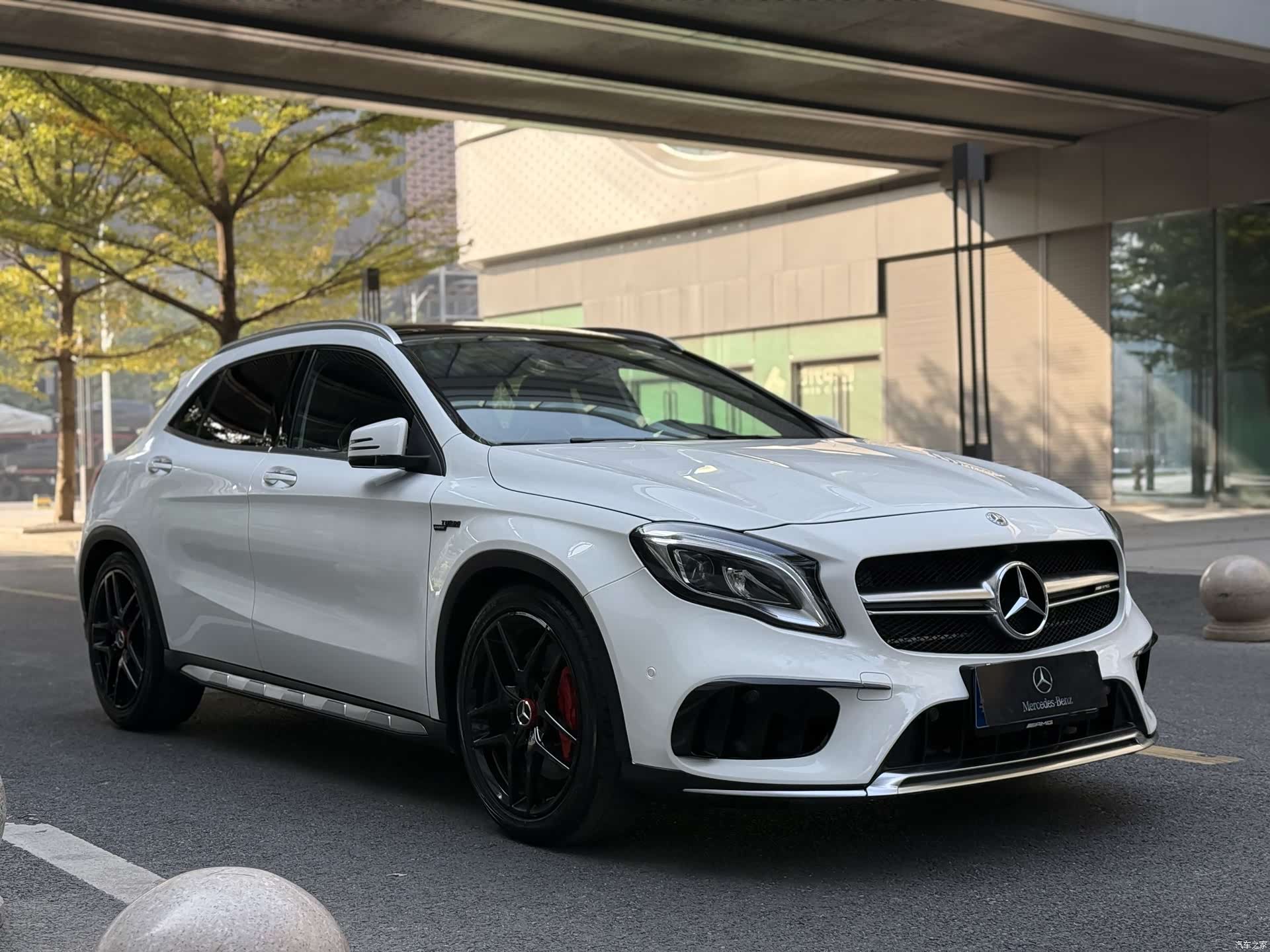 Mercedes-Benz GLA, 2019 все фото
