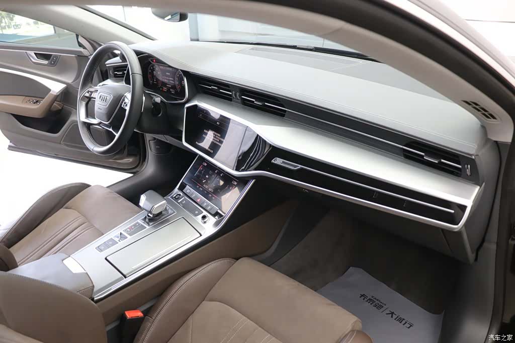 Audi A7L, 2024 22