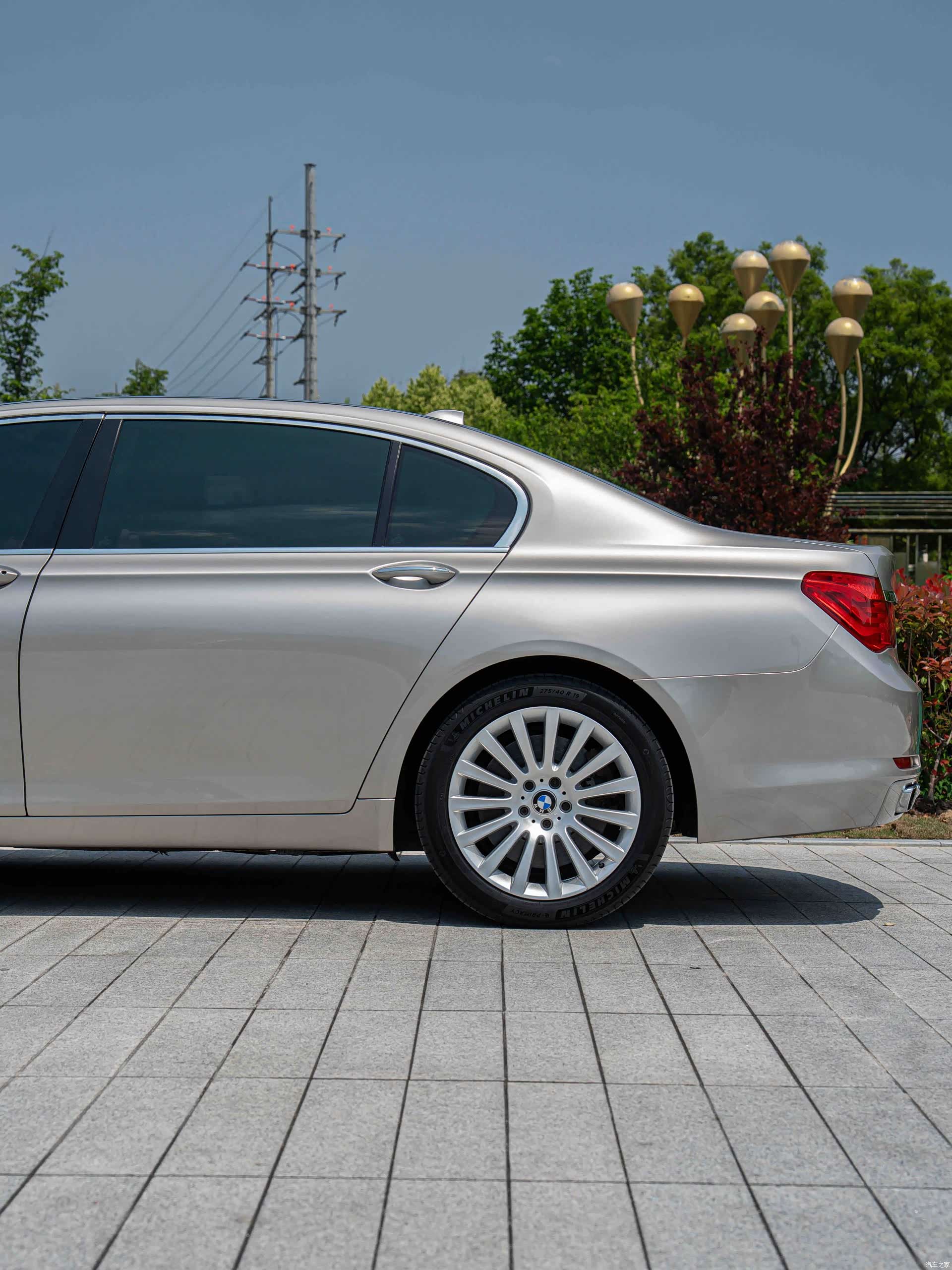 BMW 7 Series, 2012 6