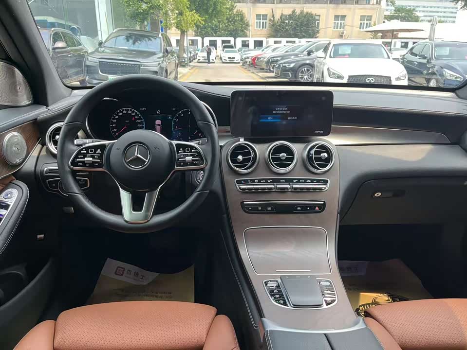 Mercedes-Benz GLC Mercedes-Benz GLC