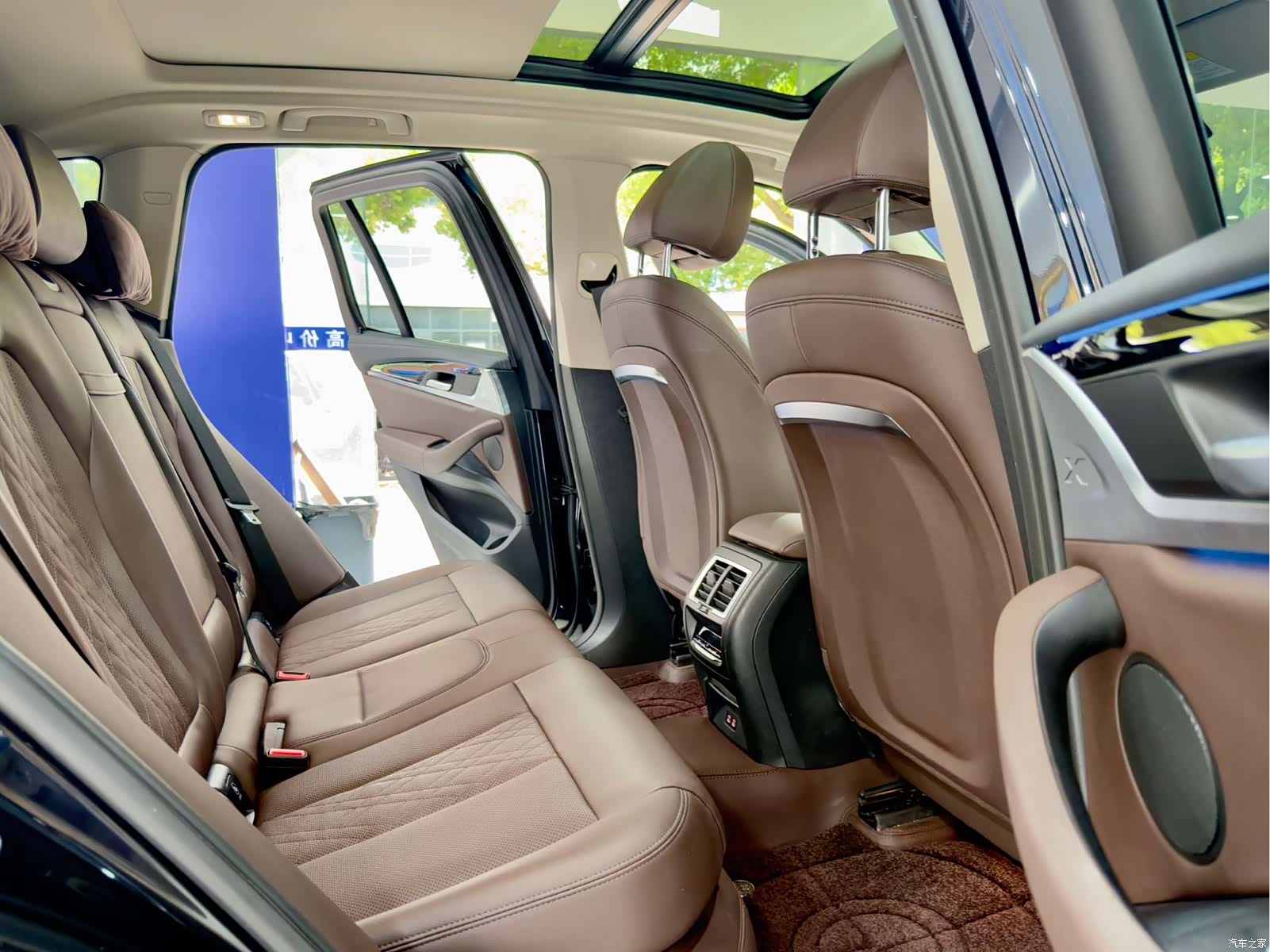 BMW iX3, 2023 15