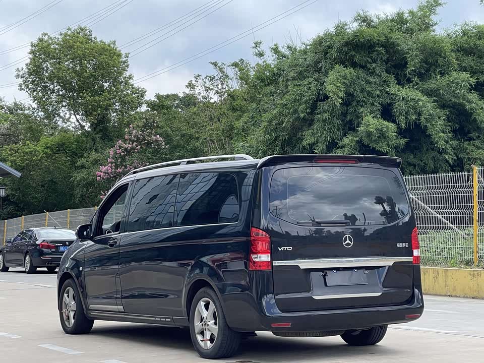 Mercedes-Benz Vito