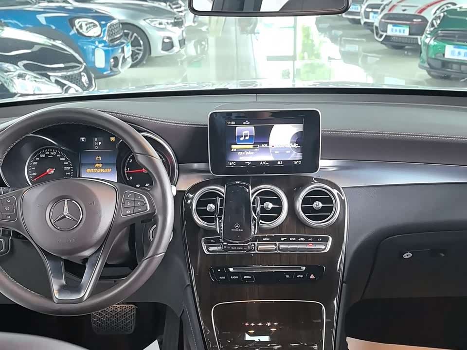 Mercedes-Benz GLC Mercedes-Benz GLC