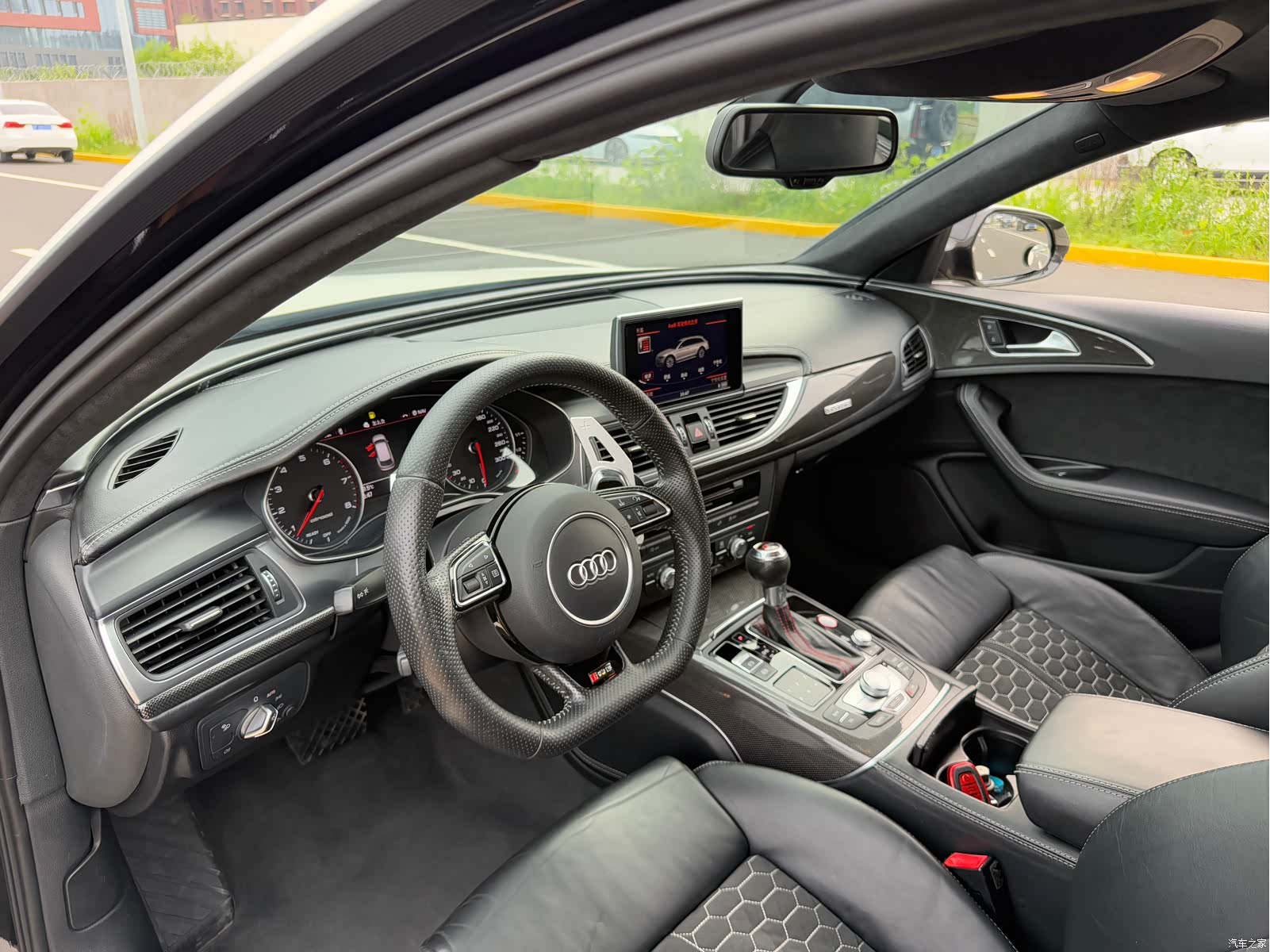 Audi A6, 2015 13