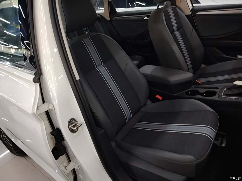 Volkswagen Sagitar, 2024 25
