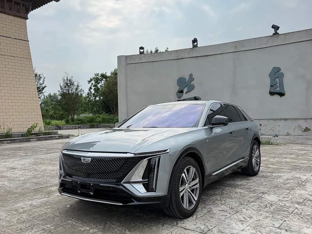 Cadillac IQ