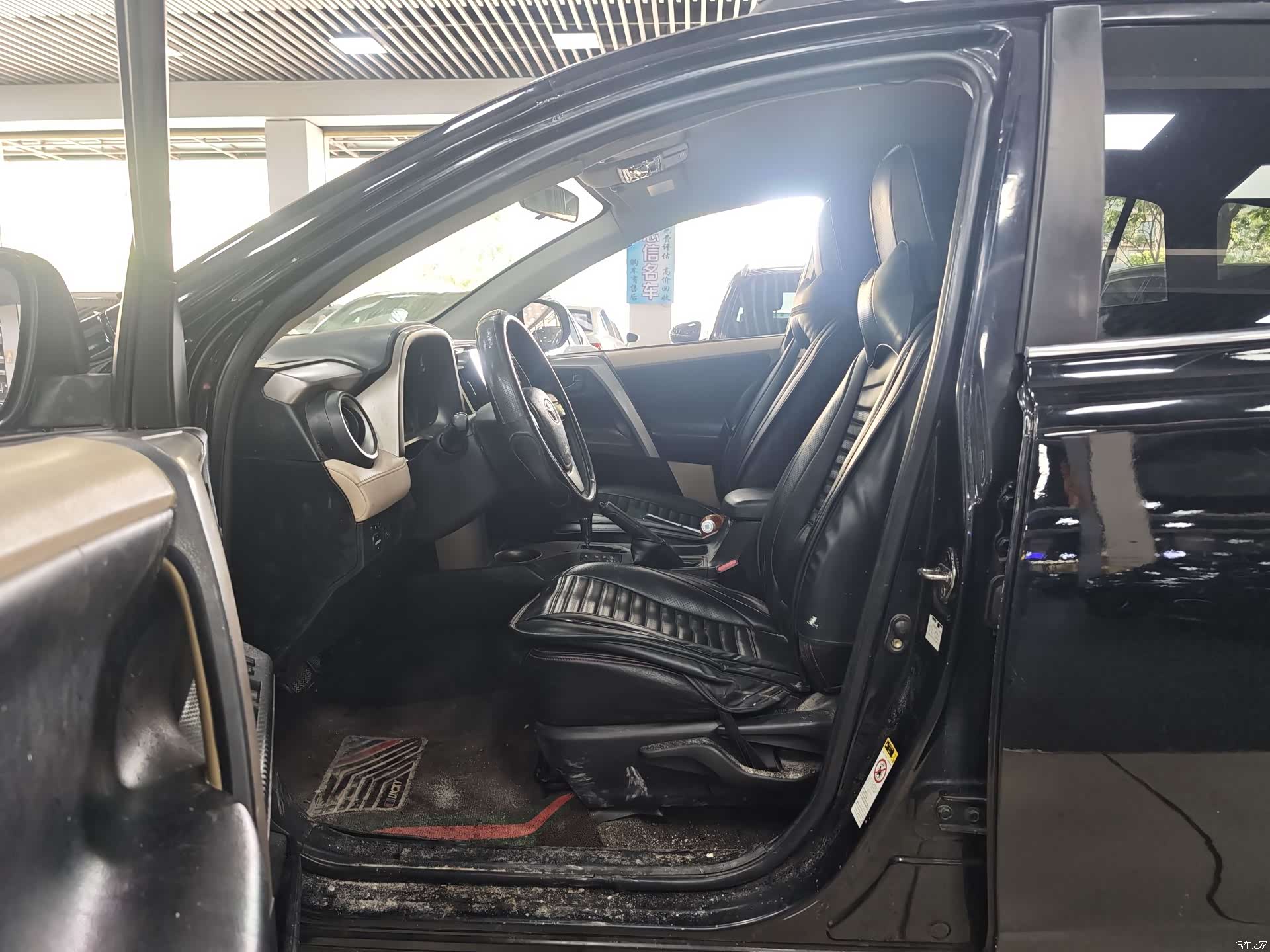 Toyota RAV4, 2014 6