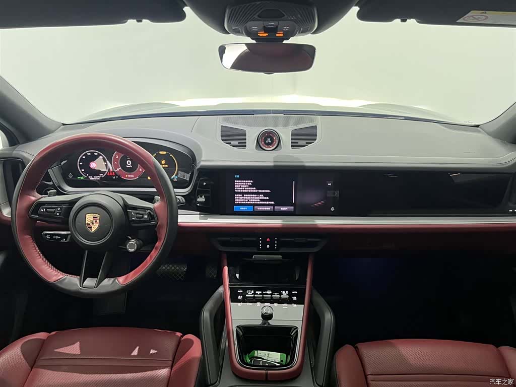 Porsche Cayenne, 2025 8