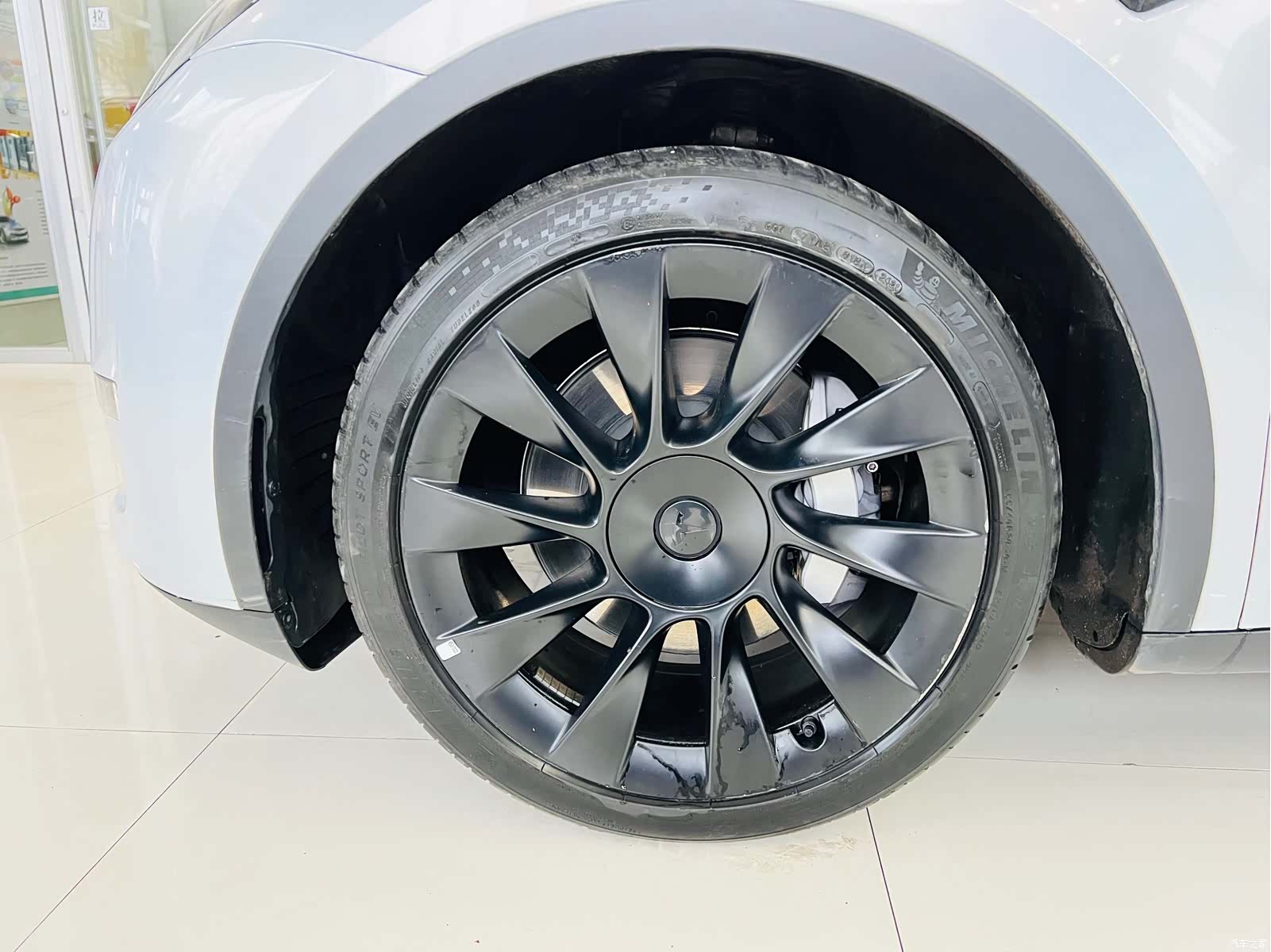 Tesla Model Y, 2021 16