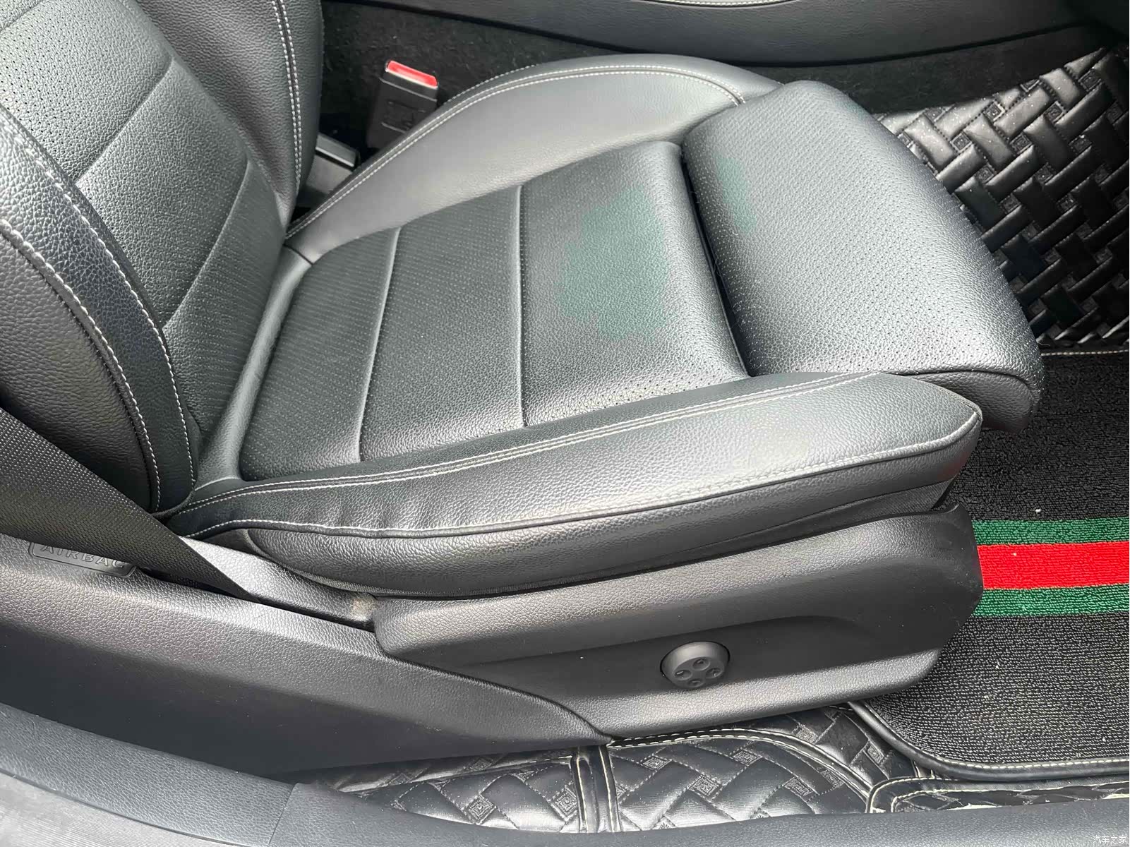 Mercedes-Benz E-Class, 2018 12