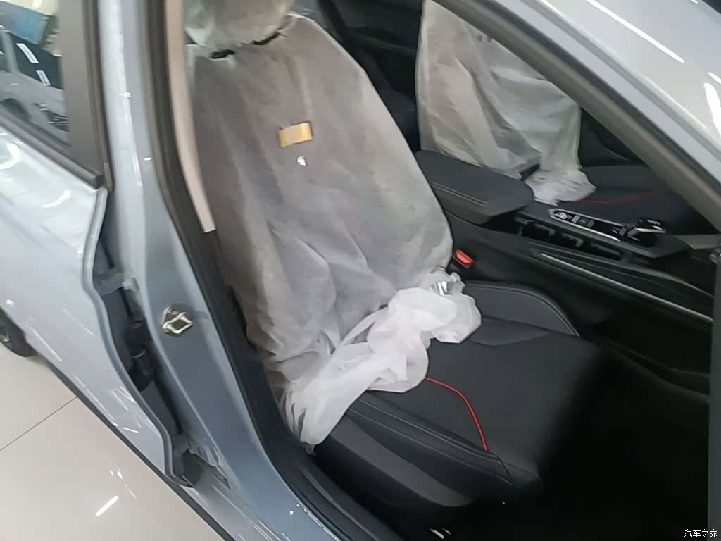 Geely Binray, 2026 25