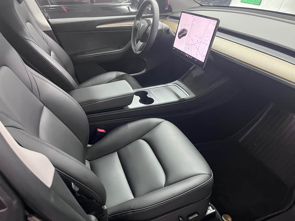 Tesla Model Y Tesla Model Y