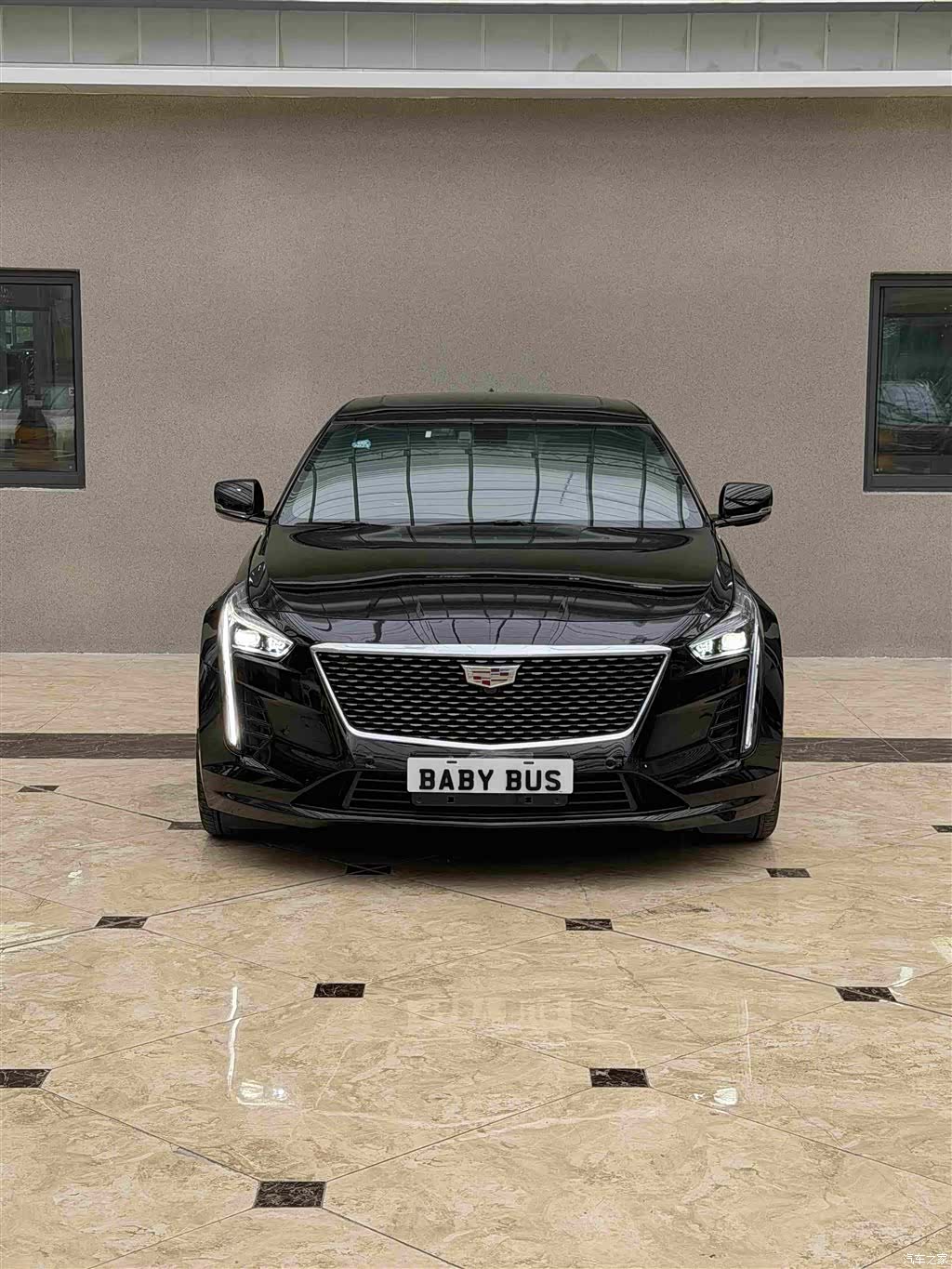 Cadillac CT6, 2023 2