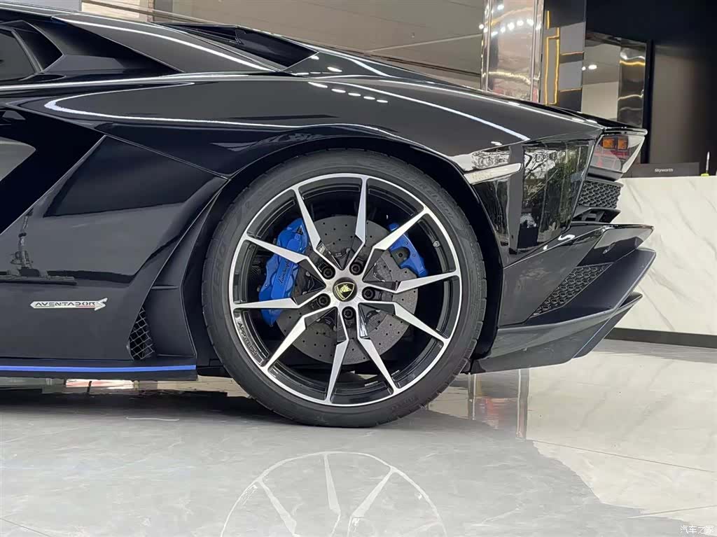Lamborghini Aventador, 2018 2
