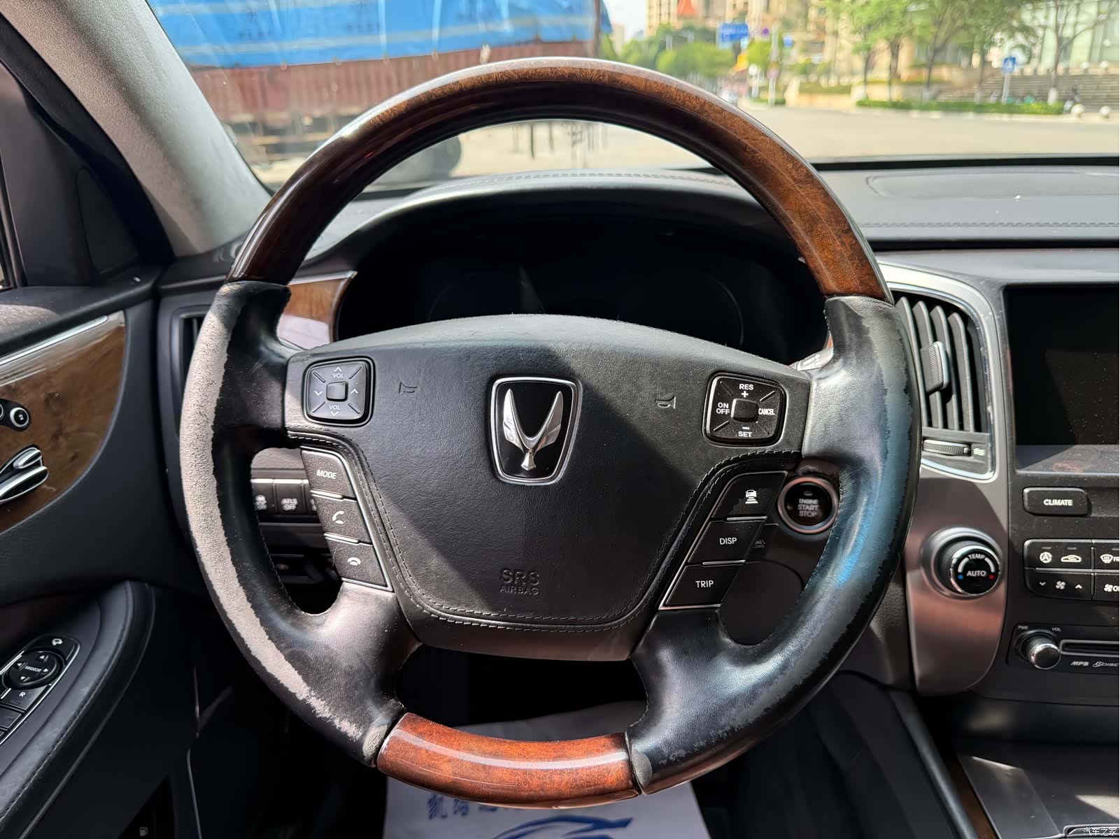 Hyundai 3.8, 2011 15