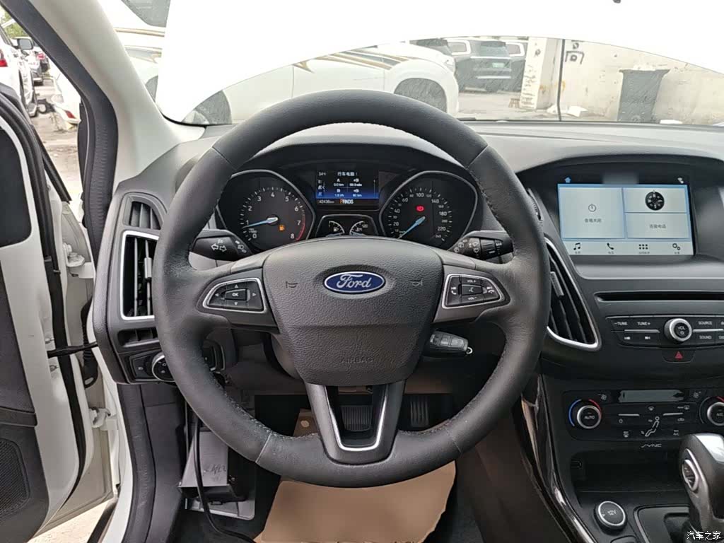 Ford Focus, 2019 7