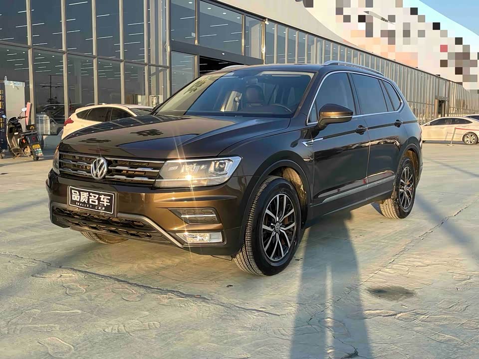 Volkswagen Tiguan L