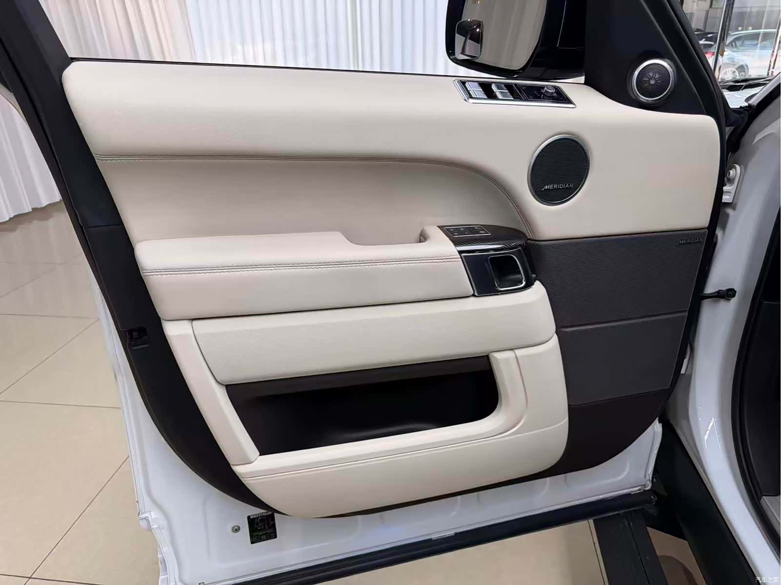 Land Rover Range Rover, 2015 12