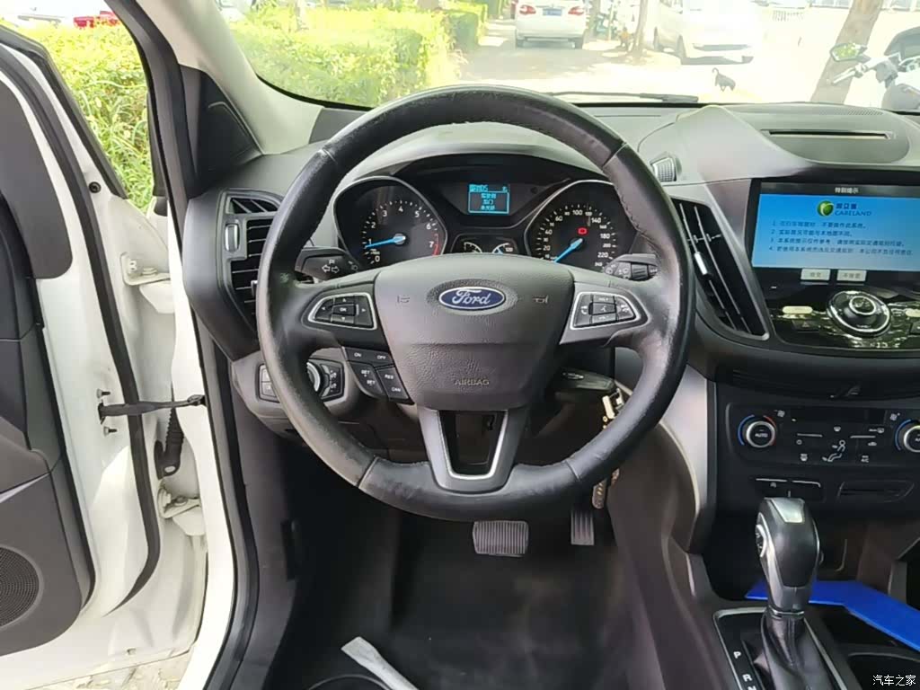 Ford Kuga, 2018 11