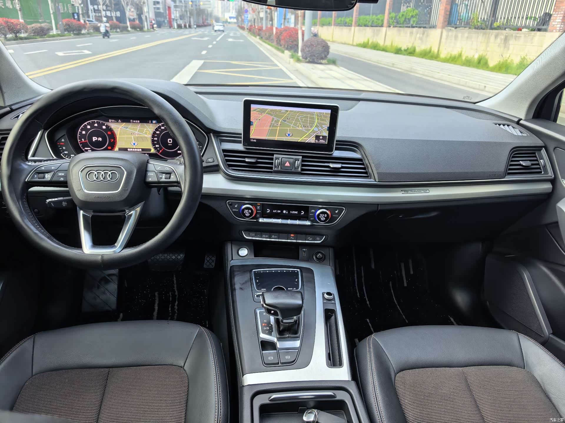 Audi Q5L, 2018 7