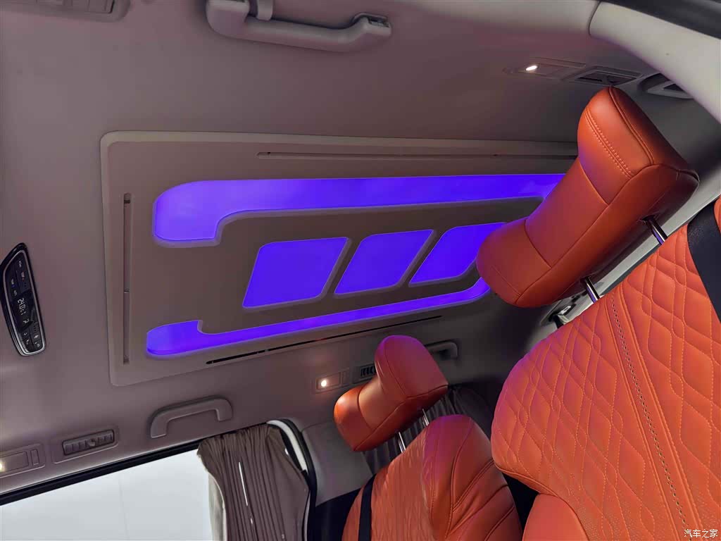 Trumpchi M8, 2022 13