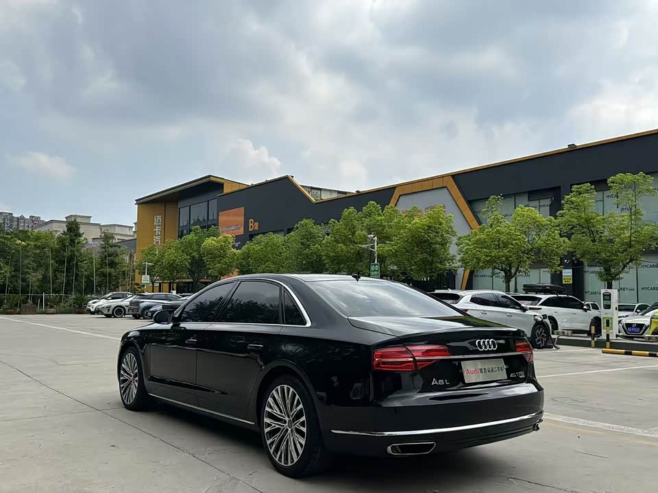 Audi A8