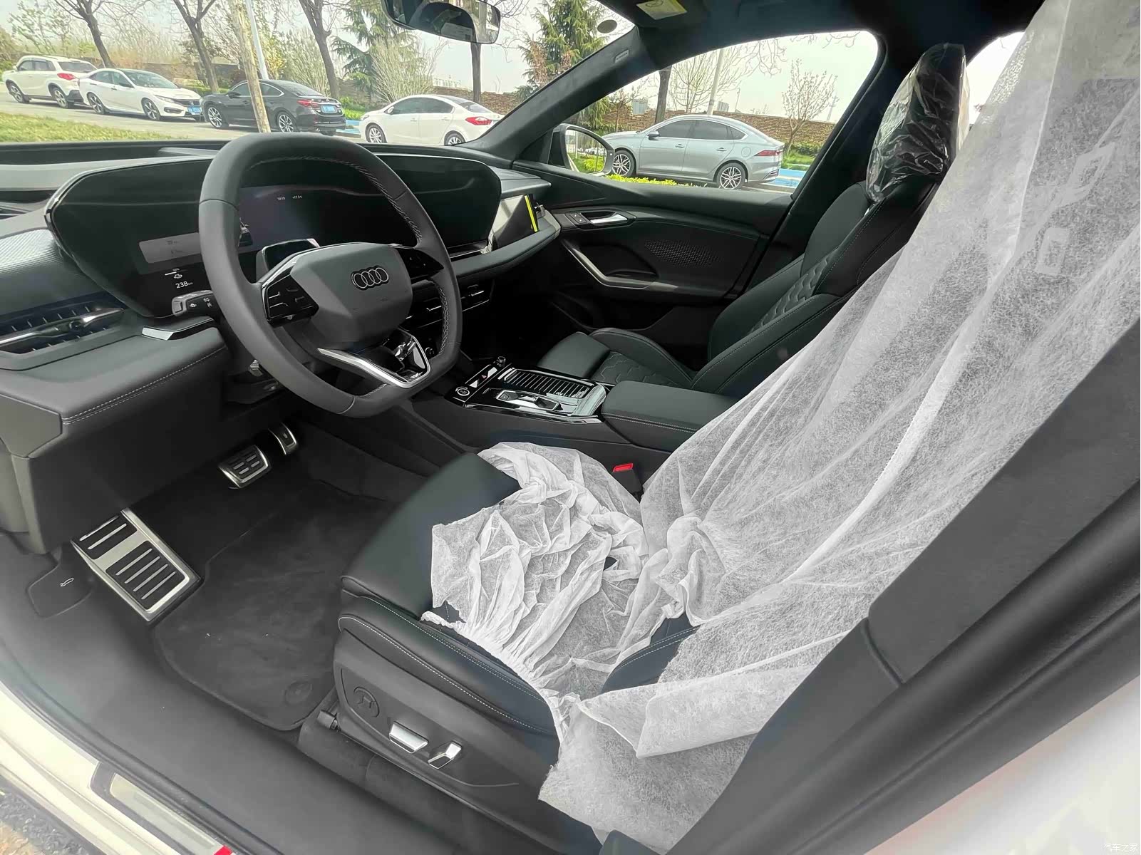 Audi e-tron, 2026 10
