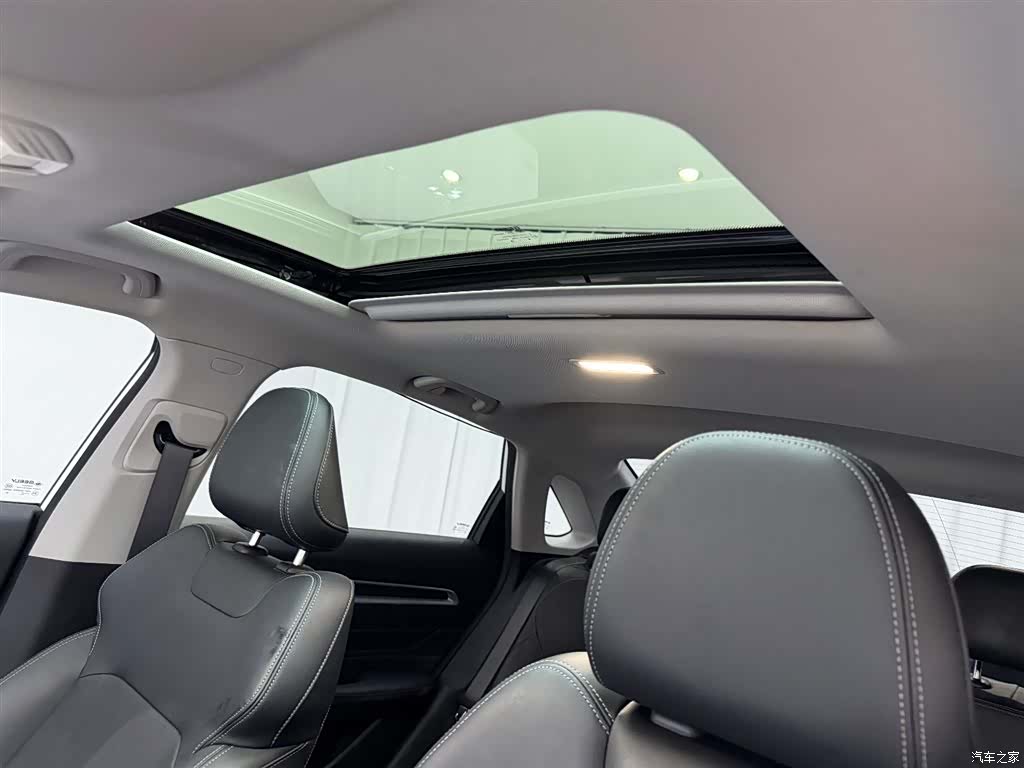 Geely Emgrand, 2022 10