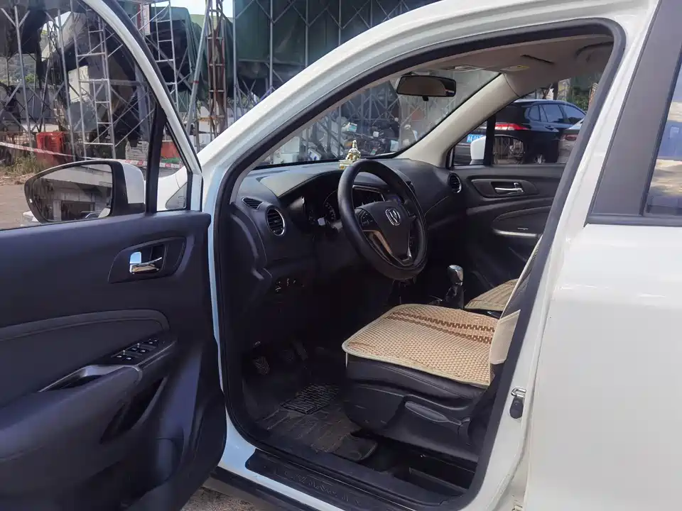 Changan CS15