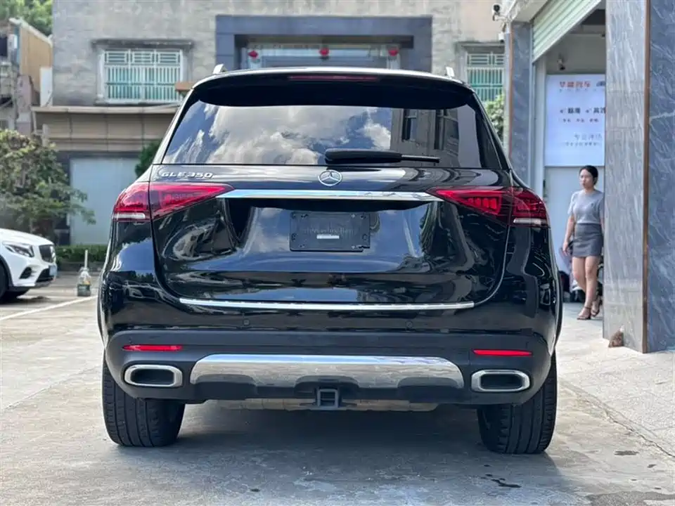 Mercedes-Benz GLE Mercedes-Benz GLE