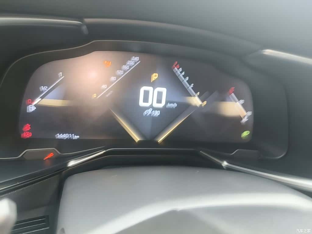 DS 7, 2019 12