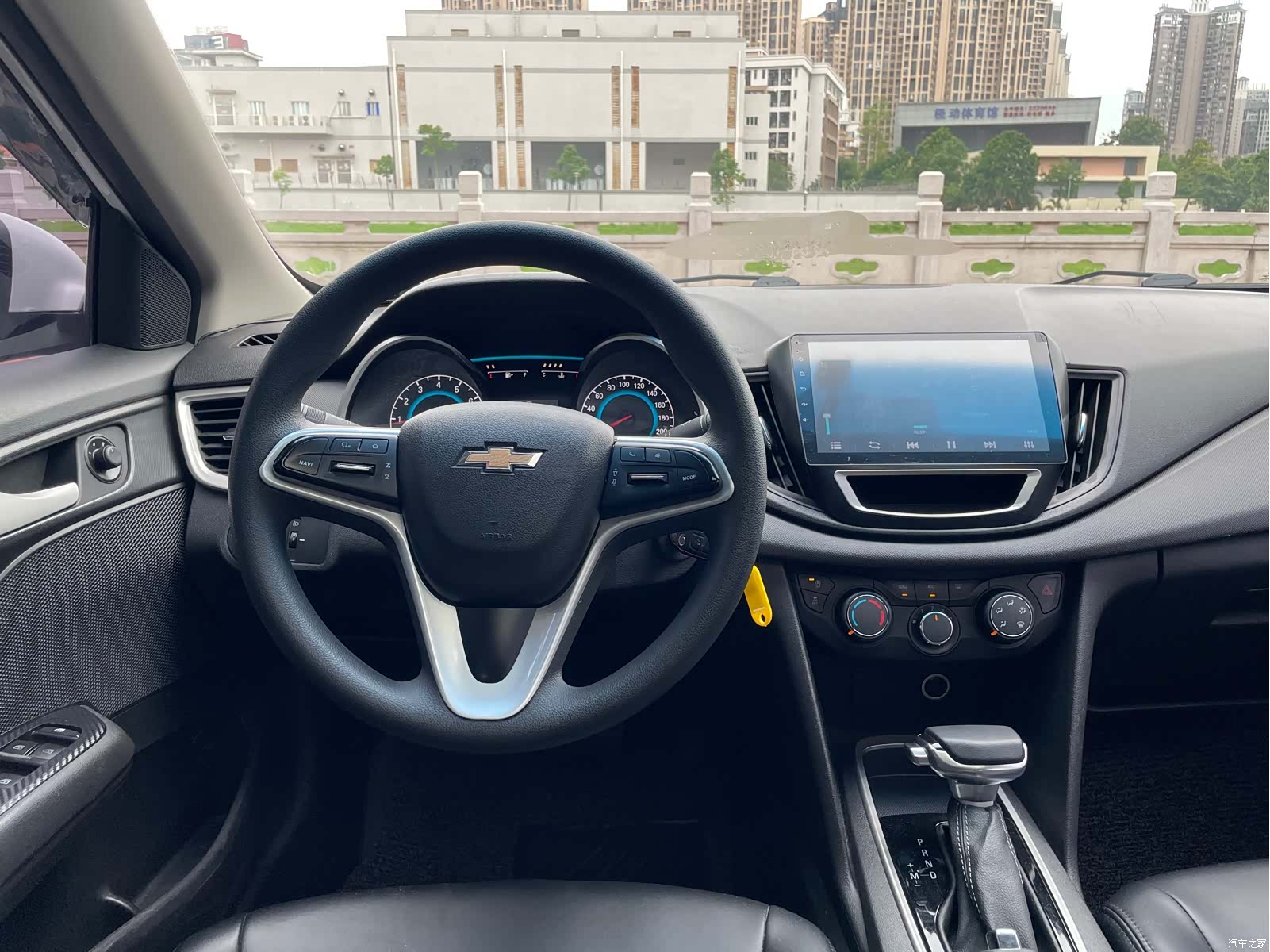 Chevrolet 320, 2018 11
