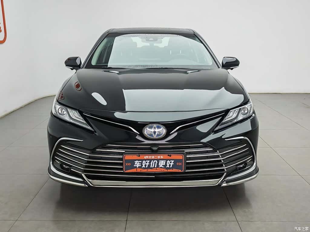 Toyota Camry, 2022 3