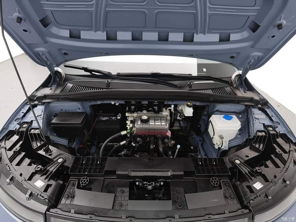 Leapmotor B01, 2025 6