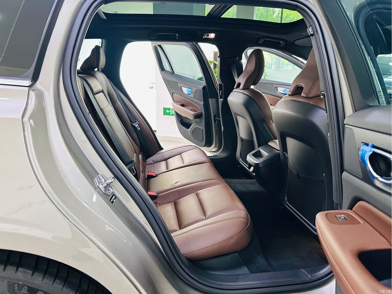 Volvo V60, 2021 16