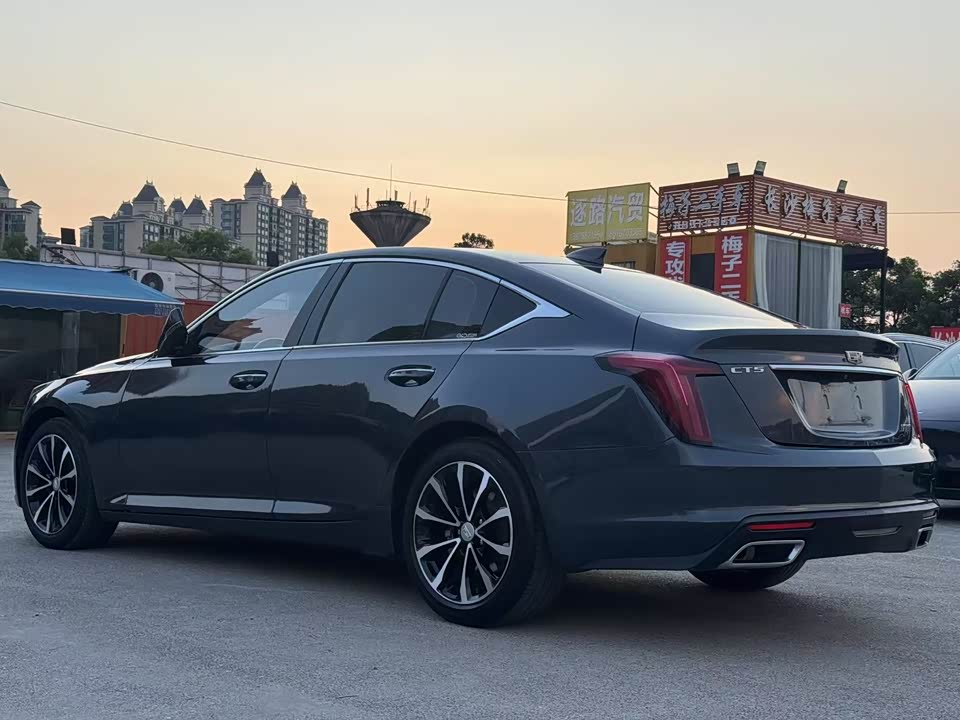 Cadillac CT5