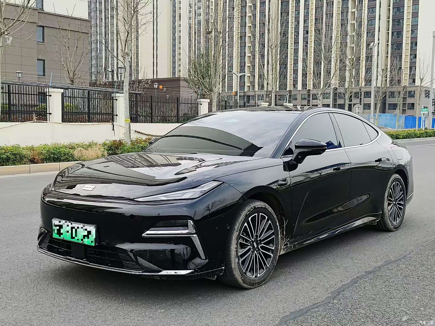 Geely 8