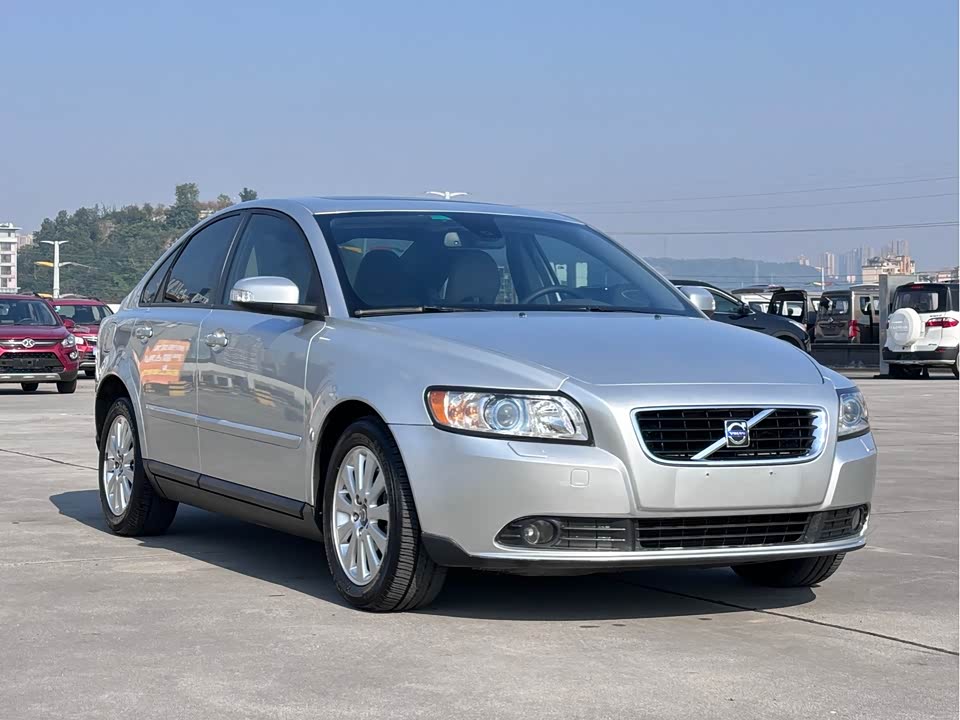 Volvo S40