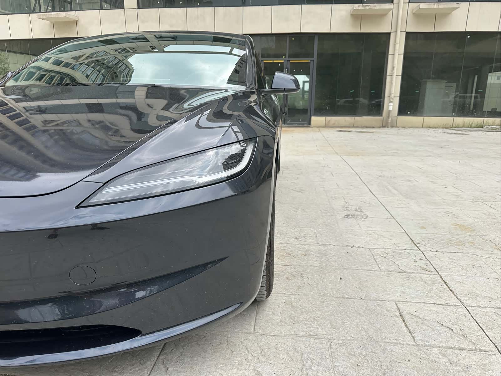 Tesla Model 3, 2025 12