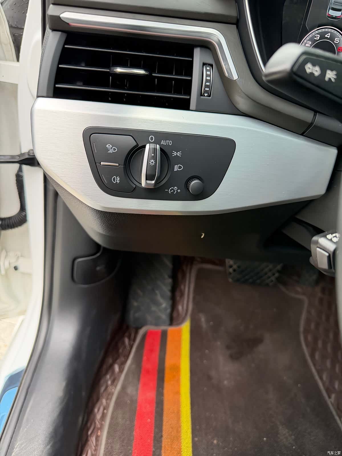Audi A4L, 2020 6
