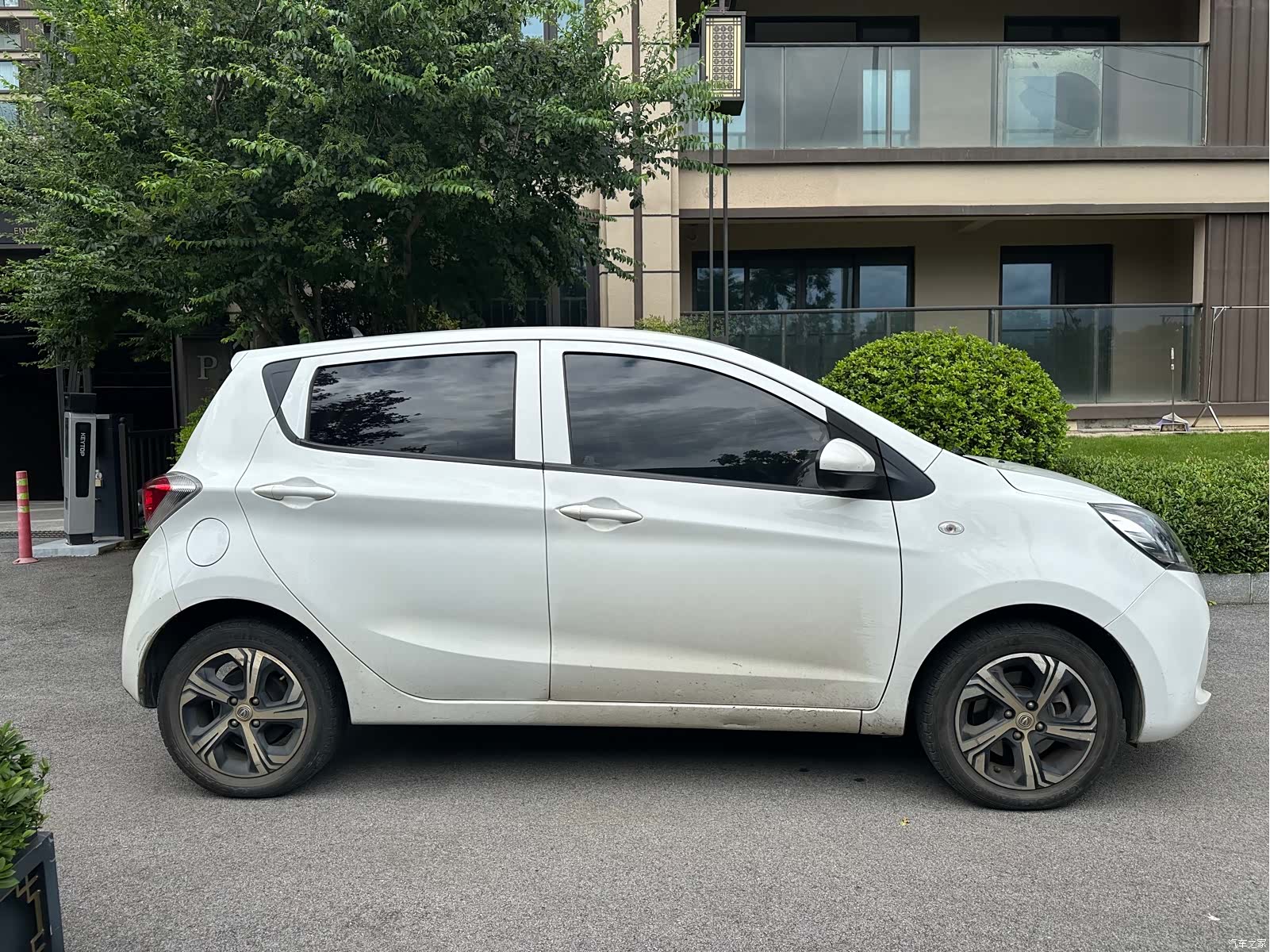 Changan E-Star, 2021 4