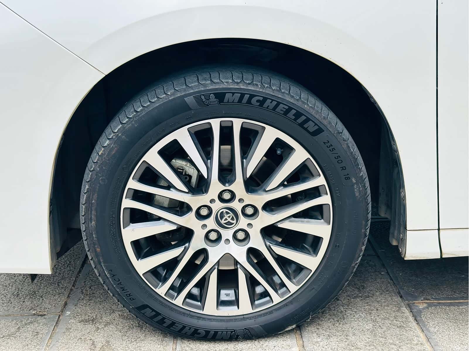 Toyota Alphard, 2017 20
