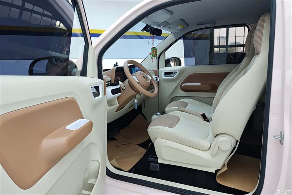 Wuling MINIEV, 2025 9