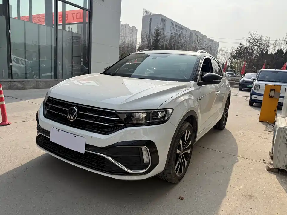 Volkswagen T-ROC exploring Songs